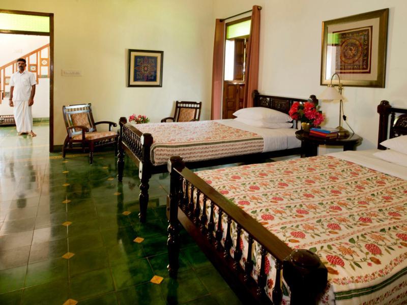 The Bangala Chettinad Hotel Kāraikkudi Exterior photo